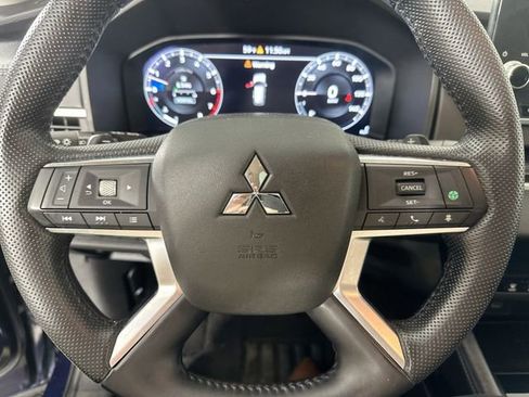Used 2022 Mitsubishi Outlander SE AWD/4WD image 21