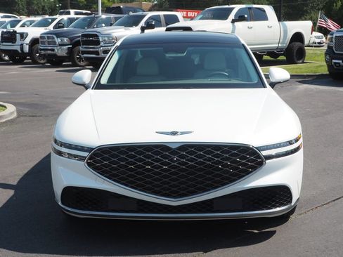 Used 2023 Genesis G90 3.5T AWD/4WD image 2