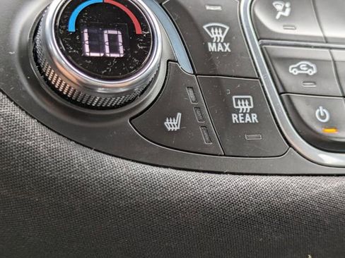 Used 2024 Chevrolet Malibu LT image 23