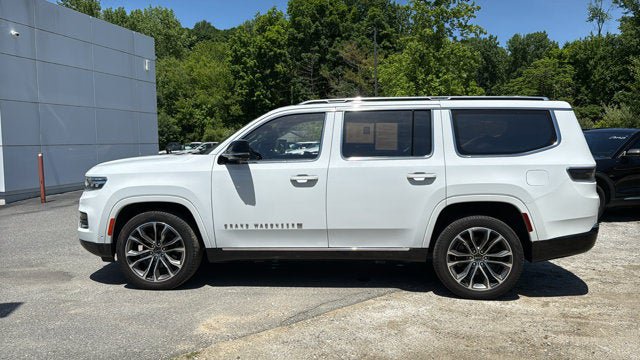 Used 2023 Jeep Grand Wagoneer Series III AWD/4WD image 4