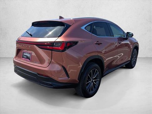 Used 2025 Lexus NX 250 FWD w/ Accessory Package (2T) image 5