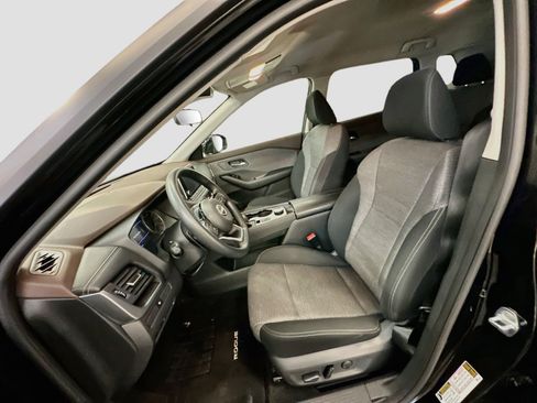 Used 2023 Nissan Rogue SV AWD/4WD image 13