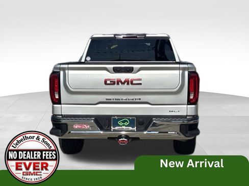 Used 2022 GMC Sierra 1500 SLT w/ SLT Convenience Package AWD/4WD image 8