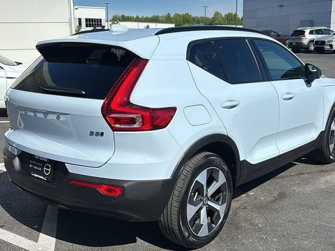 Certified 2026 Volvo XC40 B5 Plus AWD/4WD image 29
