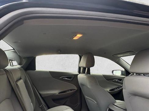 Used 2020 Chevrolet Malibu LT image 20