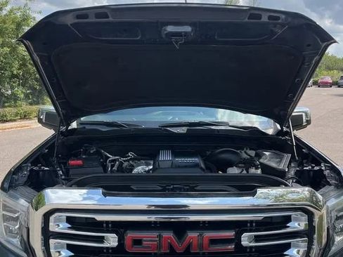 Used 2021 GMC Sierra 1500 SLT w/ SLT Premium Package image 19