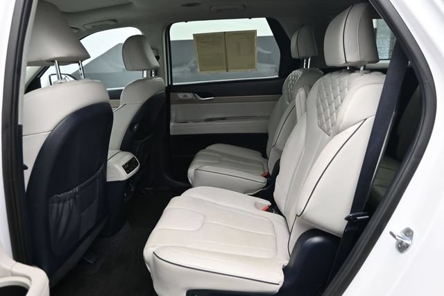 Used 2021 Hyundai Palisade Limited FWD image 11
