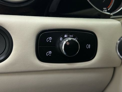 Used 2016 Bentley Flying Spur W12 image 26