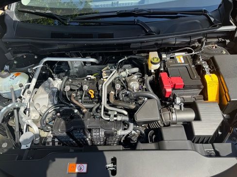 New 2025 Mitsubishi Outlander SE image 10