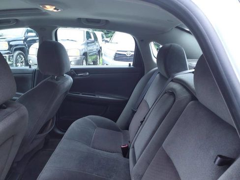Used 2012 Chevrolet Impala LT w/ LT Sunroof Package image 7