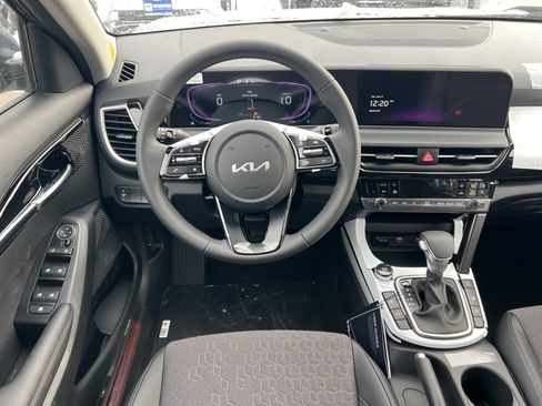 New 2026 Kia Seltos S image 12