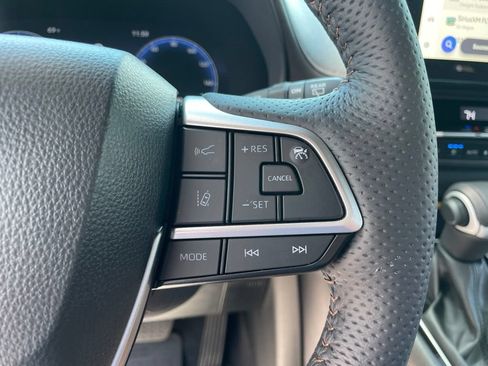 Used 2026 Toyota Sienna Platinum AWD/4WD image 31
