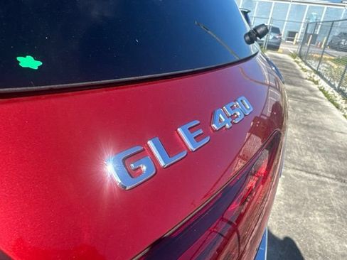 Used 2023 Mercedes-Benz GLE 450 4MATIC w/ AMG Line Exterior image 15
