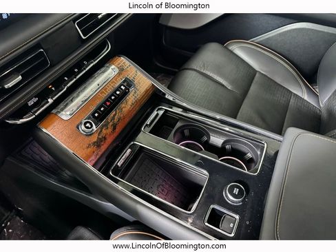 Certified 2025 Lincoln Aviator Black Label image 36