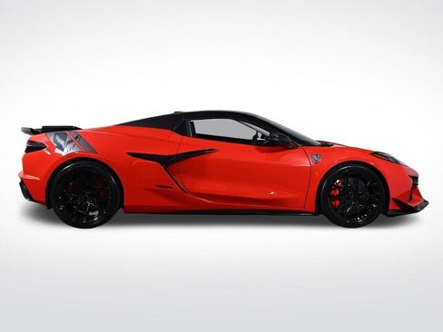 Used 2025 Chevrolet Corvette E-Ray AWD/4WD image 6
