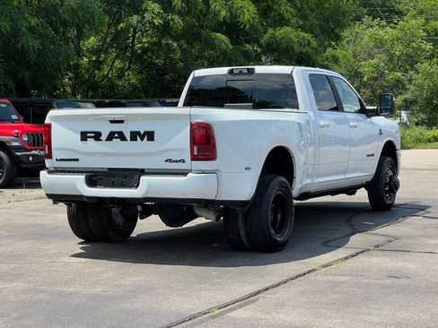 Used 2025 RAM 3500 Laramie AWD/4WD image 53