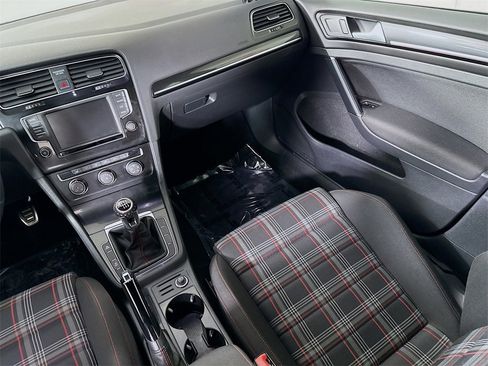 Used 2017 Volkswagen GTI S image 24