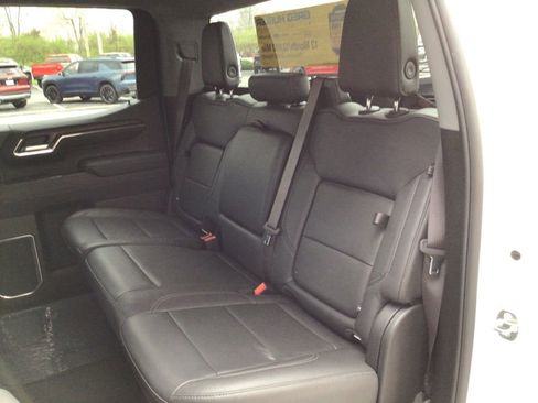 Used 2024 GMC Sierra 1500 SLT image 10