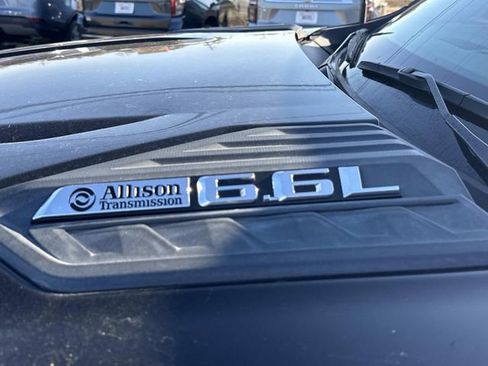 Used 2024 Chevrolet Silverado 2500 LT w/ Midnight Edition image 15