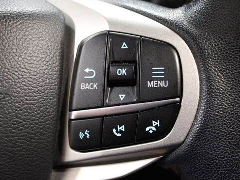 Used 2022 Ford Explorer XLT w/ Equipment Group 202A image 18