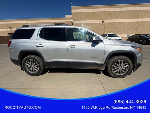 Used 2017 GMC Acadia SLE AWD/4WD image 1