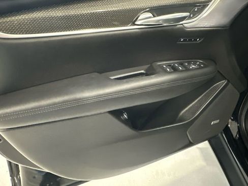 Used 2020 Cadillac XT5 Sportv image 32