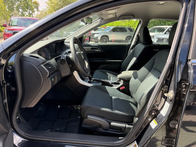 Used 2015 Honda Accord LX image 18