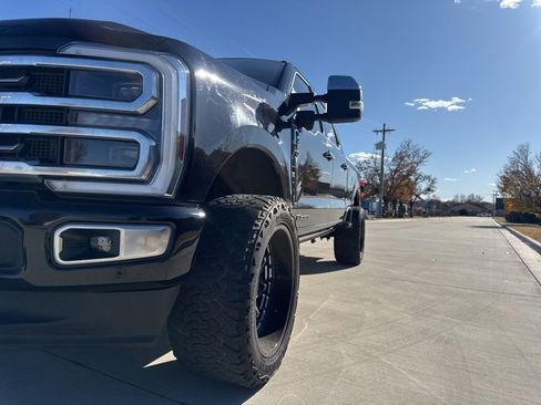 Used 2024 Ford F250 Platinum image 27
