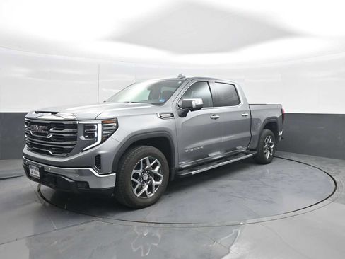 Used 2024 GMC Sierra 1500 SLT w/ SLT Premium Plus Package AWD/4WD image 4