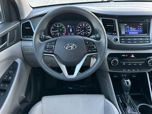 Used 2017 Hyundai Tucson SE image 13