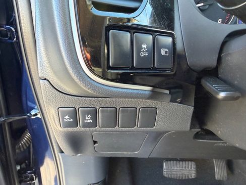 Used 2020 Mitsubishi Outlander SE FWD image 22