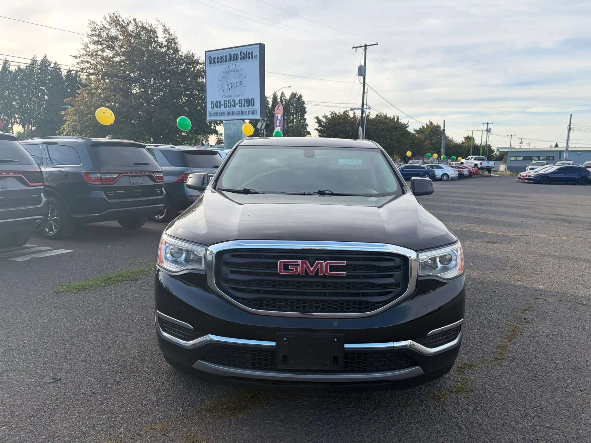 Used 2018 GMC Acadia SLE AWD/4WD image 8