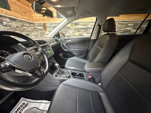 Used 2019 Volkswagen Tiguan SE AWD/4WD image 13