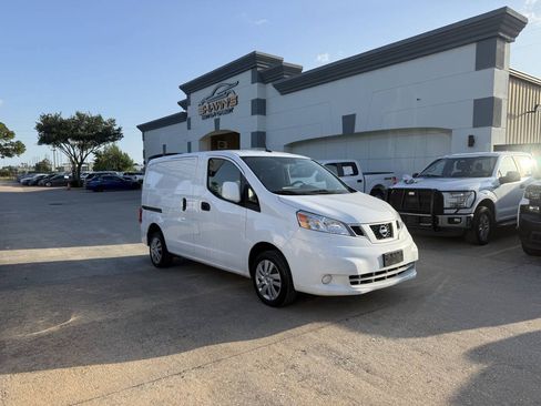 Used 2021 Nissan NV200 SV w/ Back Door Glass Package FWD image 2