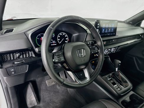 Used 2023 Honda CR-V Sport Touring image 8