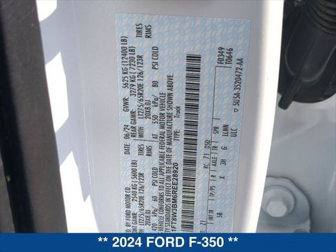 Used 2024 Ford F350 Lariat w/ Black Appearance Package AWD/4WD image 24