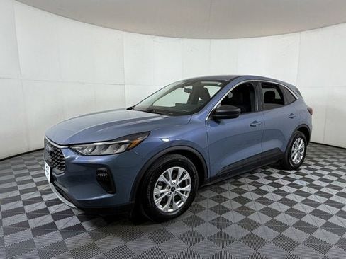 Used 2023 Ford Escape Active w/ Tech Pack #1 image 2
