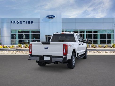 New 2026 Ford F250 XLT w/ FX4 Off-Road Package image 8