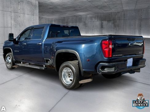 Used 2022 Chevrolet Silverado 3500 High Country w/ Technology Package image 4