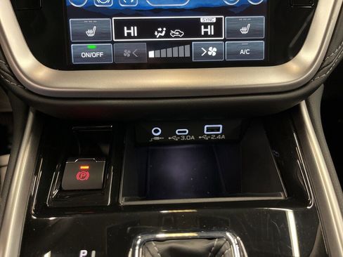 Used 2025 Subaru Legacy Premium image 25