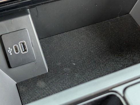 New 2025 Ford F150 Lariat w/ Equipment Group 501A Mid image 19