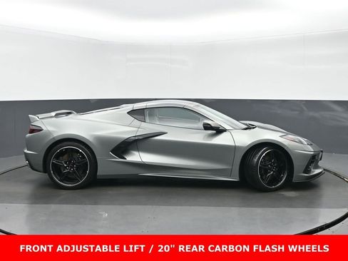 Used 2022 Chevrolet Corvette Stingray w/ Z51 Performance Package image 2