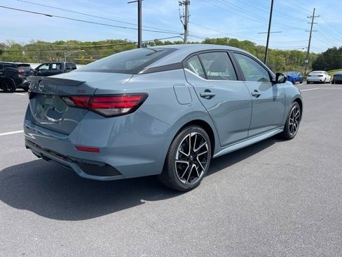 New 2025 Nissan Sentra SR w/ SR Premium Package image 5