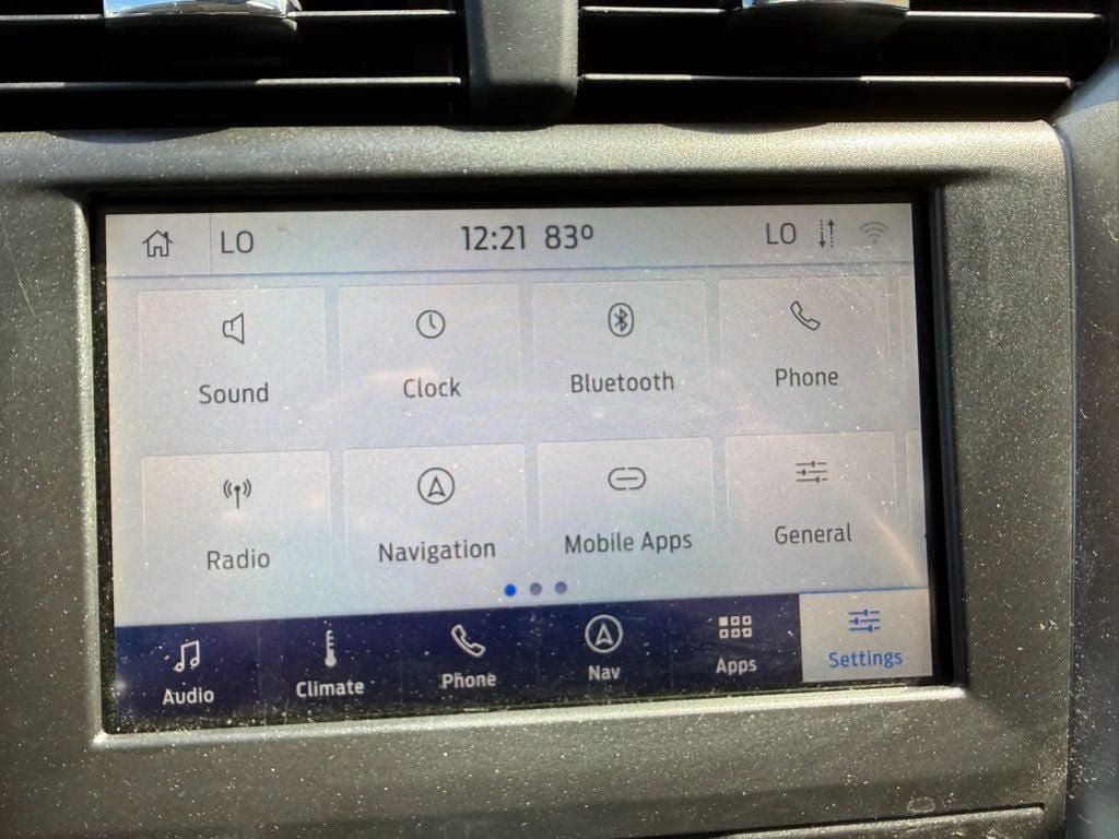Used 2020 Ford Fusion SE FWD image 11