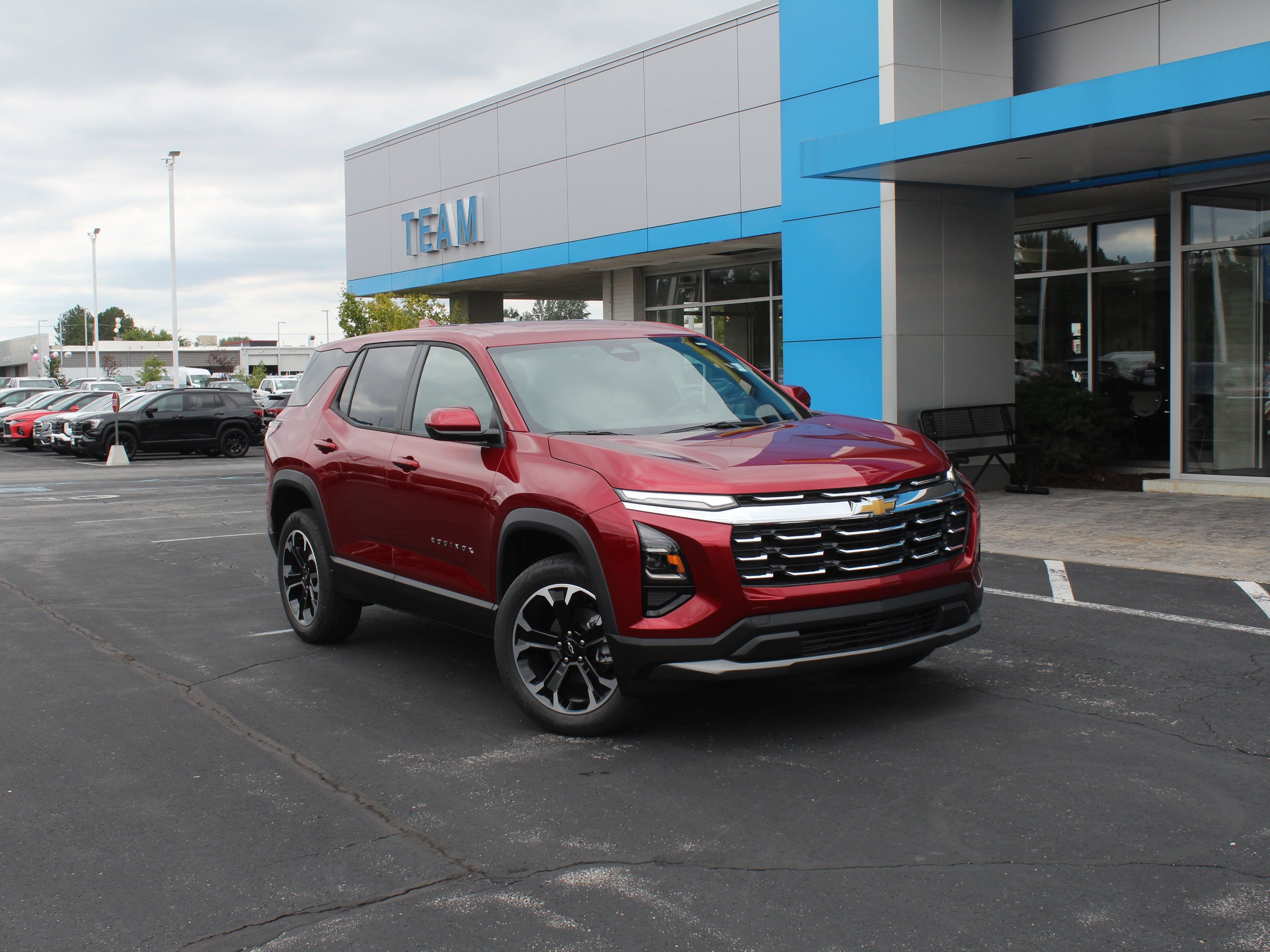 New 2027 Chevrolet Equinox LT AWD/4WD image 4