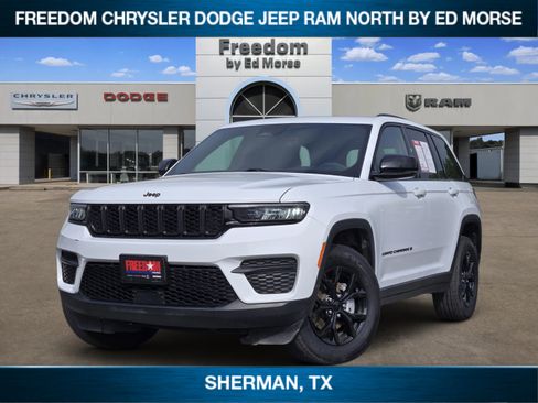 Used 2025 Jeep Grand Cherokee Altitude AWD/4WD image 1