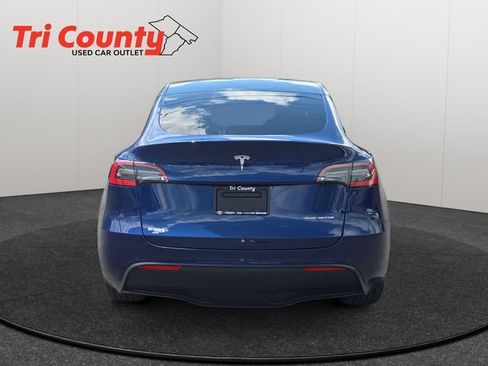 Used 2021 Tesla Model Y Long Range AWD/4WD image 7