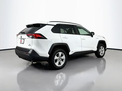 Used 2020 Toyota RAV4 LE AWD/4WD image 7