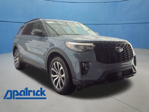 Used 2025 Ford Explorer ST-Line image 1