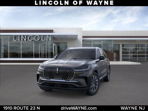 New 2026 Lincoln Aviator AWD image 2